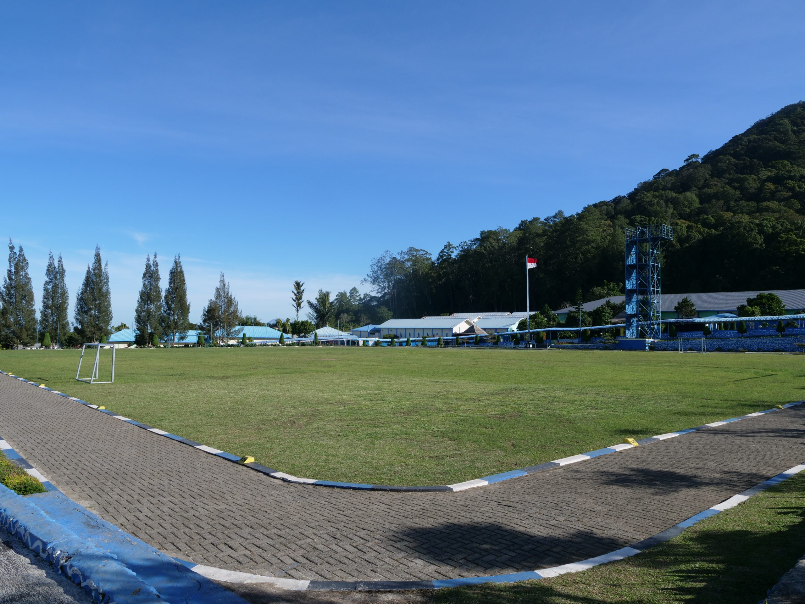 Lapangan Bola Kaki Efarina