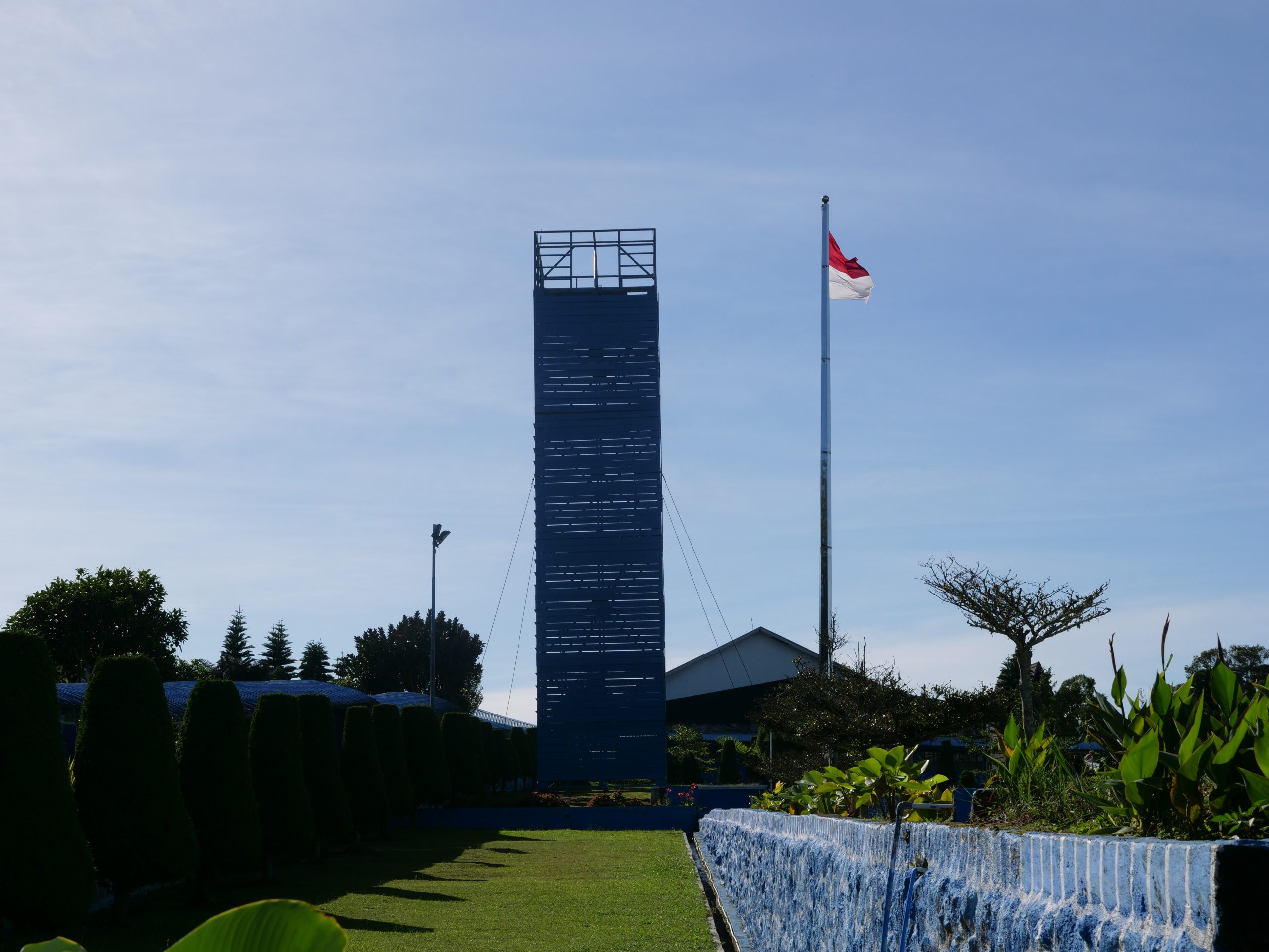 Tower Serbaguna Efarina